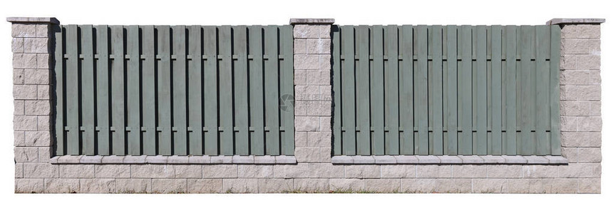 长的农村围栏垂直木形绿板白砖柱和根基图片