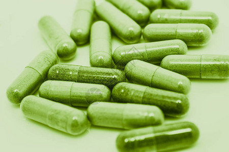 绿色药丸胶囊健康自然药图片