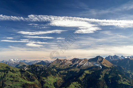 瑞士阿尔卑斯山脉的图片