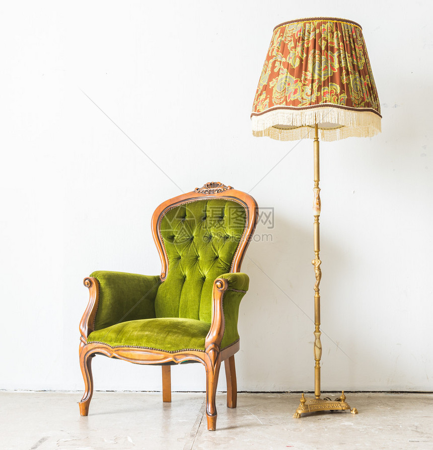 绿色复古椅子和灯图片