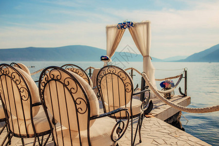 婚礼椅子在黑山举行的婚礼图片