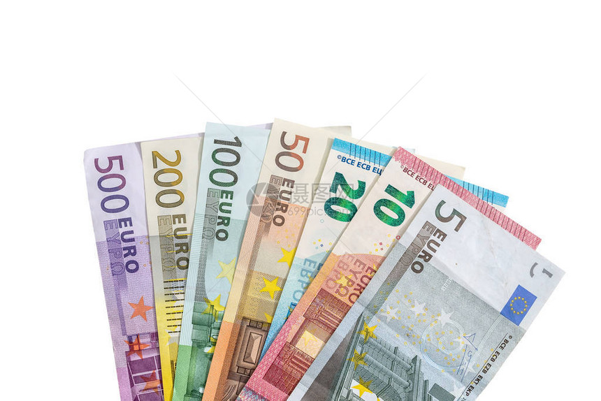 各种面额的欧元纸币上白色孤立图片