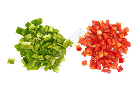 切片绿色和红甜胡椒图片