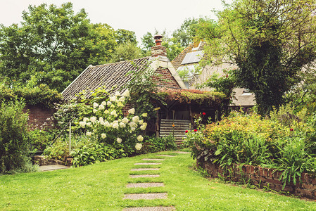 私人花园和小屋还有Path图片