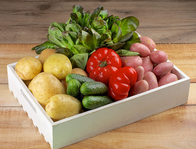 盒子里的蔬菜图片