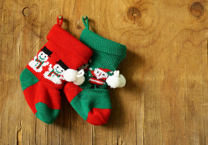 用于礼品的圣诞编织袜子背景图片