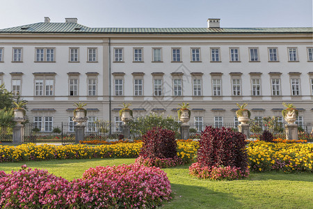 世界著名的米拉贝尔花园位于奥地利萨尔图片