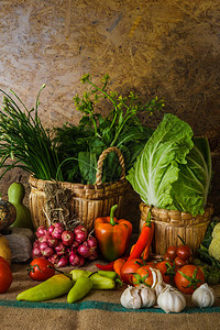 静物蔬菜香草和水果作为烹饪原料图片