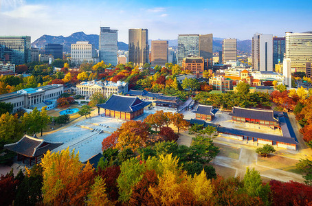 韩国首尔市老宫殿秋高清图片