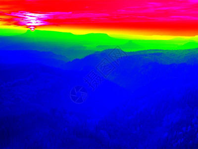 岩石地貌的绝妙红外线扫描图片