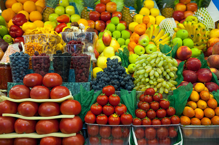 市场丰富多彩的水果图片
