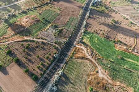 卡帕多西亚火鸡的公路田图片