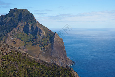 鲁滨逊克鲁索岛火山景观海岸全景图片