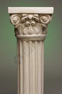 绿色梯度背景的古代柱形复制单图片
