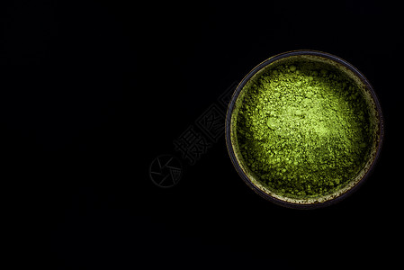 碗配抹茶绿磨粉带有复制空背景图片