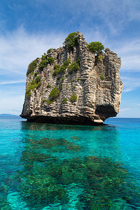 泰国甲米的岩岛海景图片