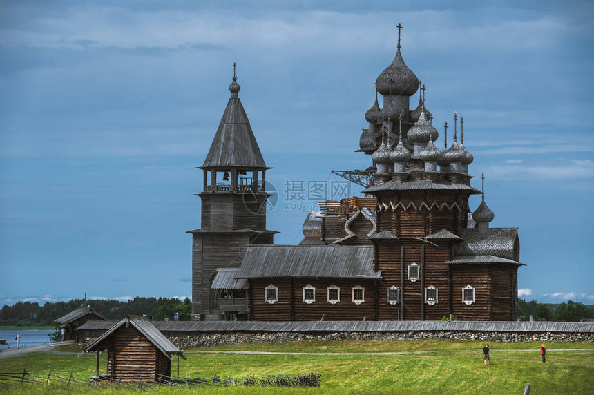 俄罗斯基日岛古代木制宗教建图片