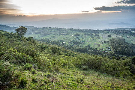 大裂谷地景观取自肯尼亚图片