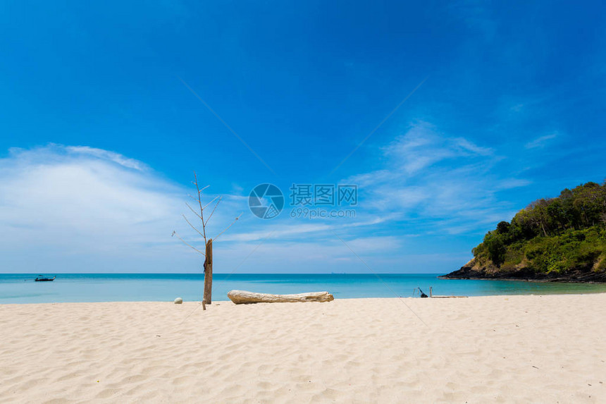 泰国热带康兰塔岛夏季海景蓝天带风的图片