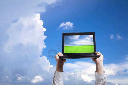 商人在云中培养计算机背景图片