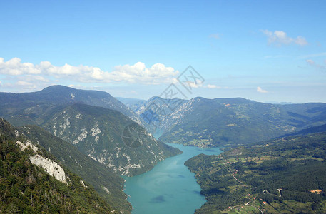 Tara山和Drina河图片