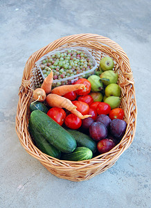 将生有机蔬菜和水果图片