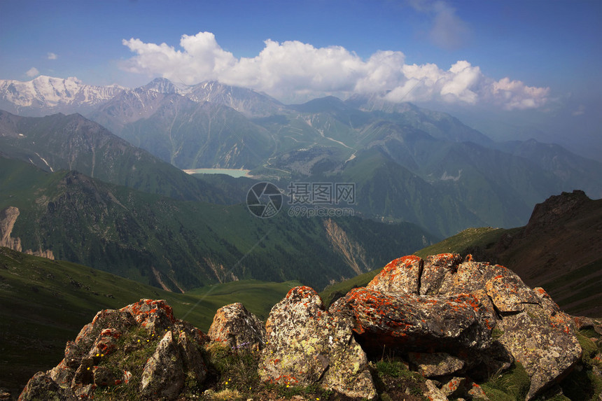哈萨克斯坦天相山大阿拉木图湖TienS图片