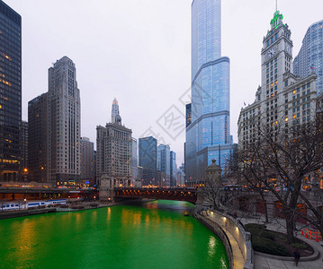 美国伊利诺伊州绿河芝加哥城市图片