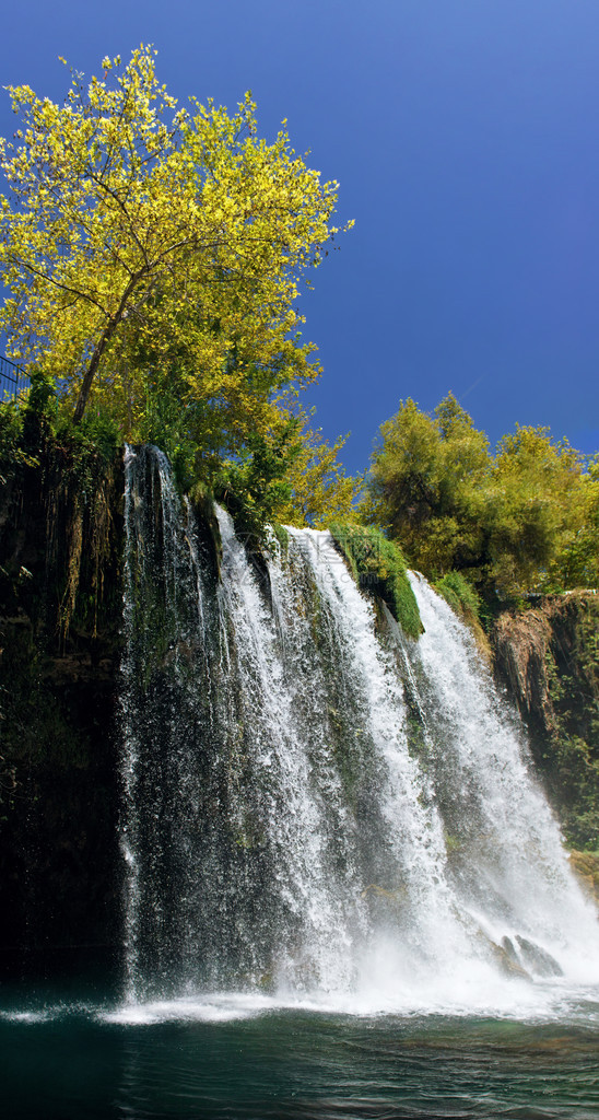 位于土耳其安塔利亚的首府瀑布高分图片