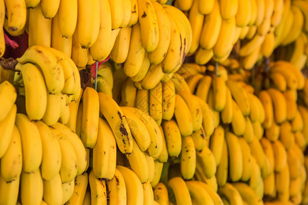 市场上的香蕉图片