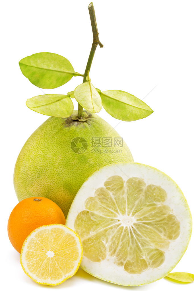 柚子水果切柠檬和橙子白色背景图片