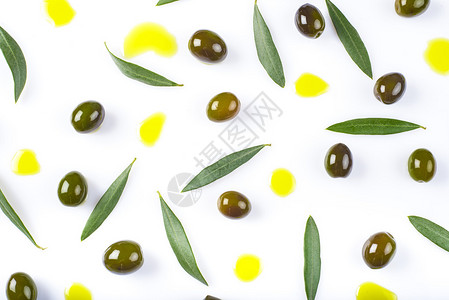 在白色背景上隔离的橄榄背景图片