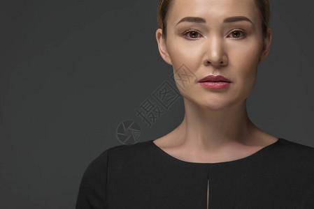 美丽的Kazakh女人的肖像图片
