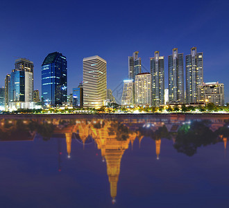 曼谷城市风景与WatAru图片