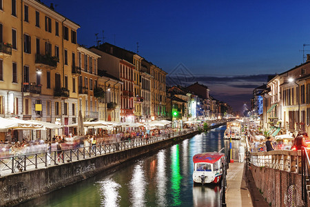 意大利米兰大水路夜景图片