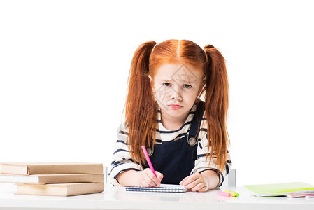 小女生在笔记本上绘画带着触觉的笔尖看着被白色图片