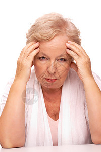 生病的年老妇女摸头和看图片