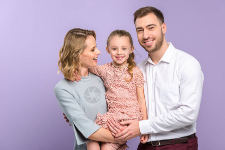 美满的家庭与女儿在紫图片