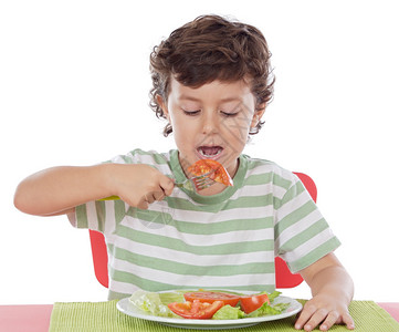 健康儿童食用均衡的饮食图片