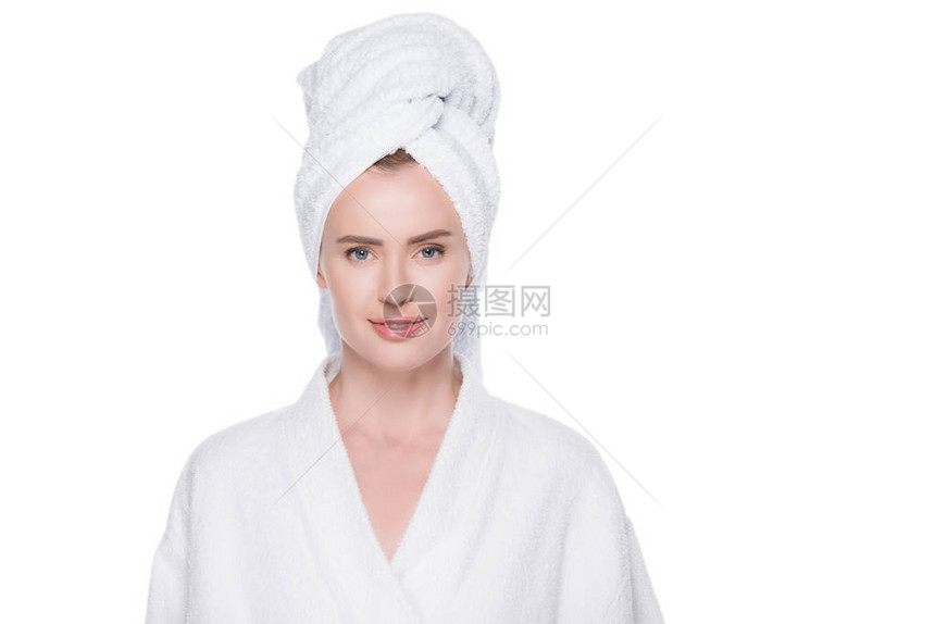 穿着浴袍和毛巾的女子肖像和图片