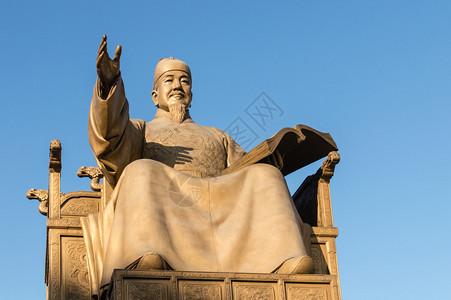 朝韩代第四任国王世宗大王的神像图片