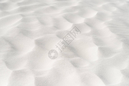 有干净的白色纹理沙子的海滩图片
