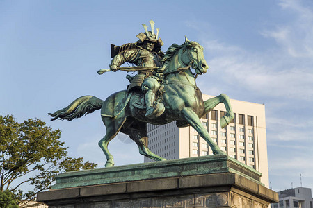 日本东京长城久之木纪神像背景图片