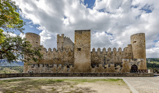 弗里亚斯布尔戈斯城堡西班牙图片