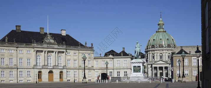 艾琳公主Amalienborg城堡和大理石教背景