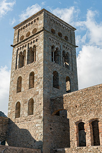 西班牙希罗纳州拉塞尔瓦港本尼迪克丁修道院高清图片