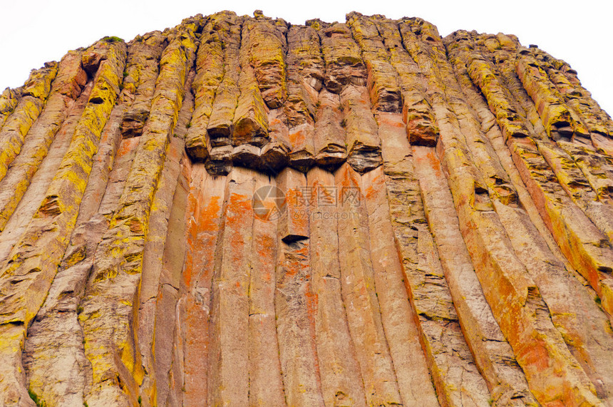 怀俄明州恶魔塔的玄武岩柱图片