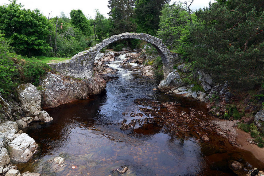 卡尔布里奇的帕卡马桥是苏格兰高地图片