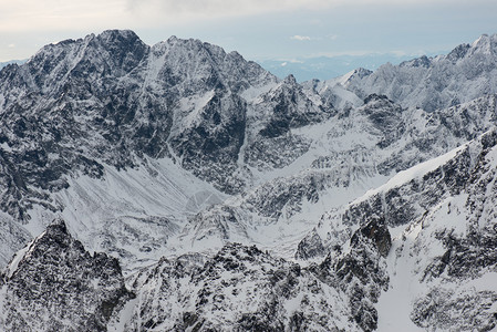 冬季山峰图片
