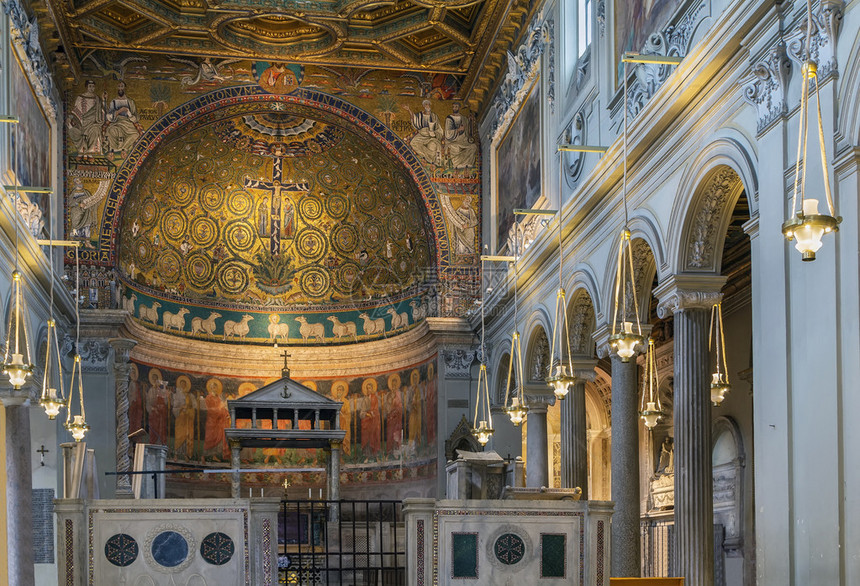 圣克莱门特大教堂是罗马天主教的未成年人Basilica图片